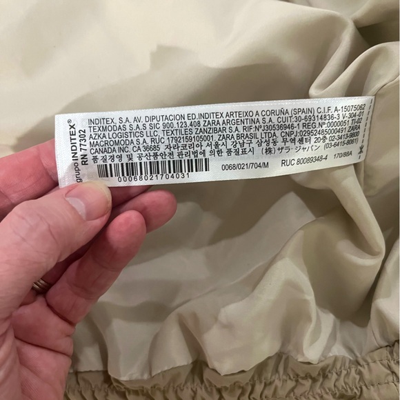 NWOT Zara Teddy & Puffer Jacket. Size Medium - Picture 6 of 7